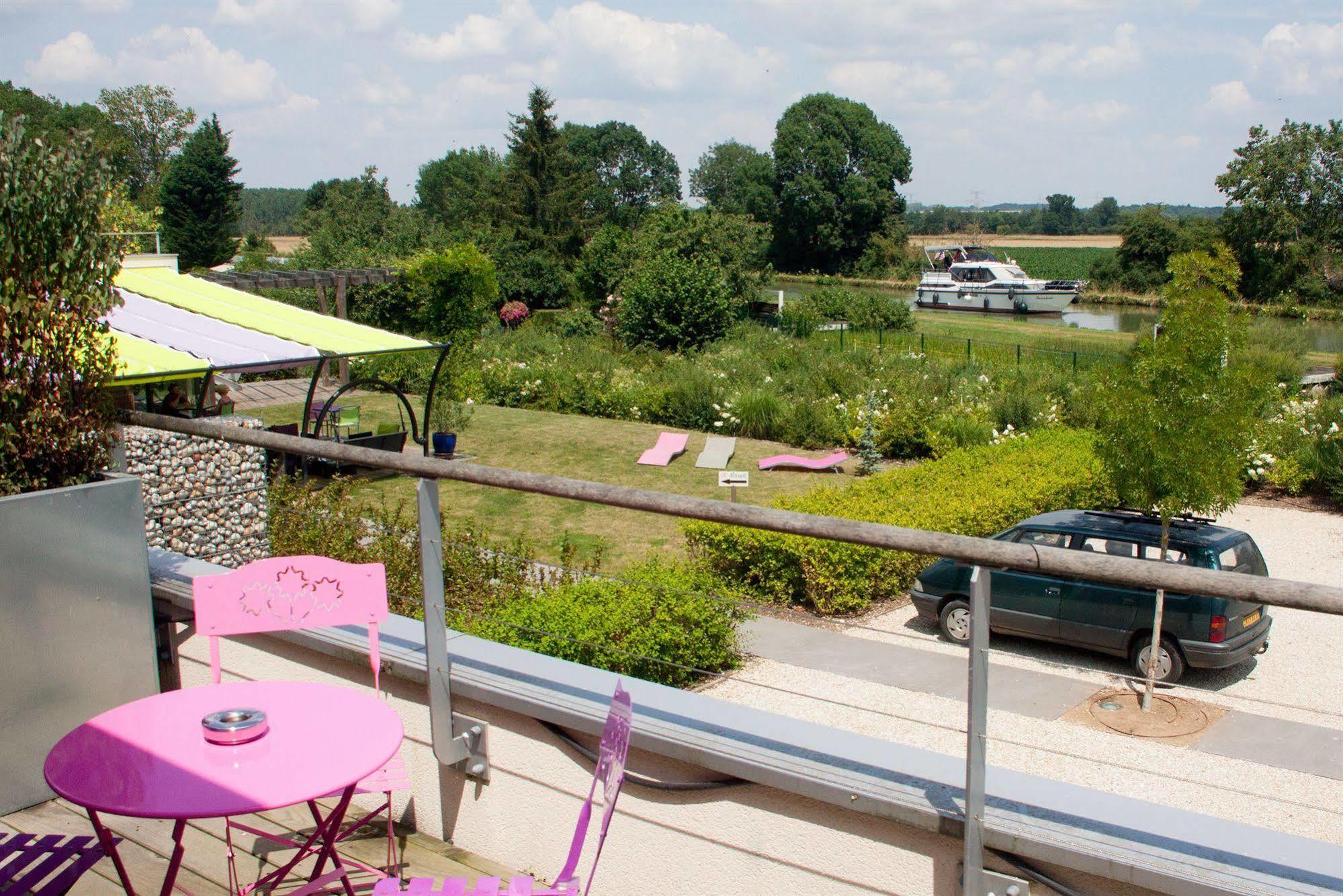 Logis Hotel Terre De Loire Belleville-sur-Loire Exteriér fotografie